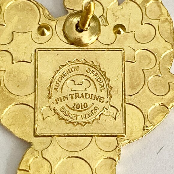 Disney Aristocats Marie Cat Trading Pin New 2010 Pink White Enamel Bow - Picture 5 of 8